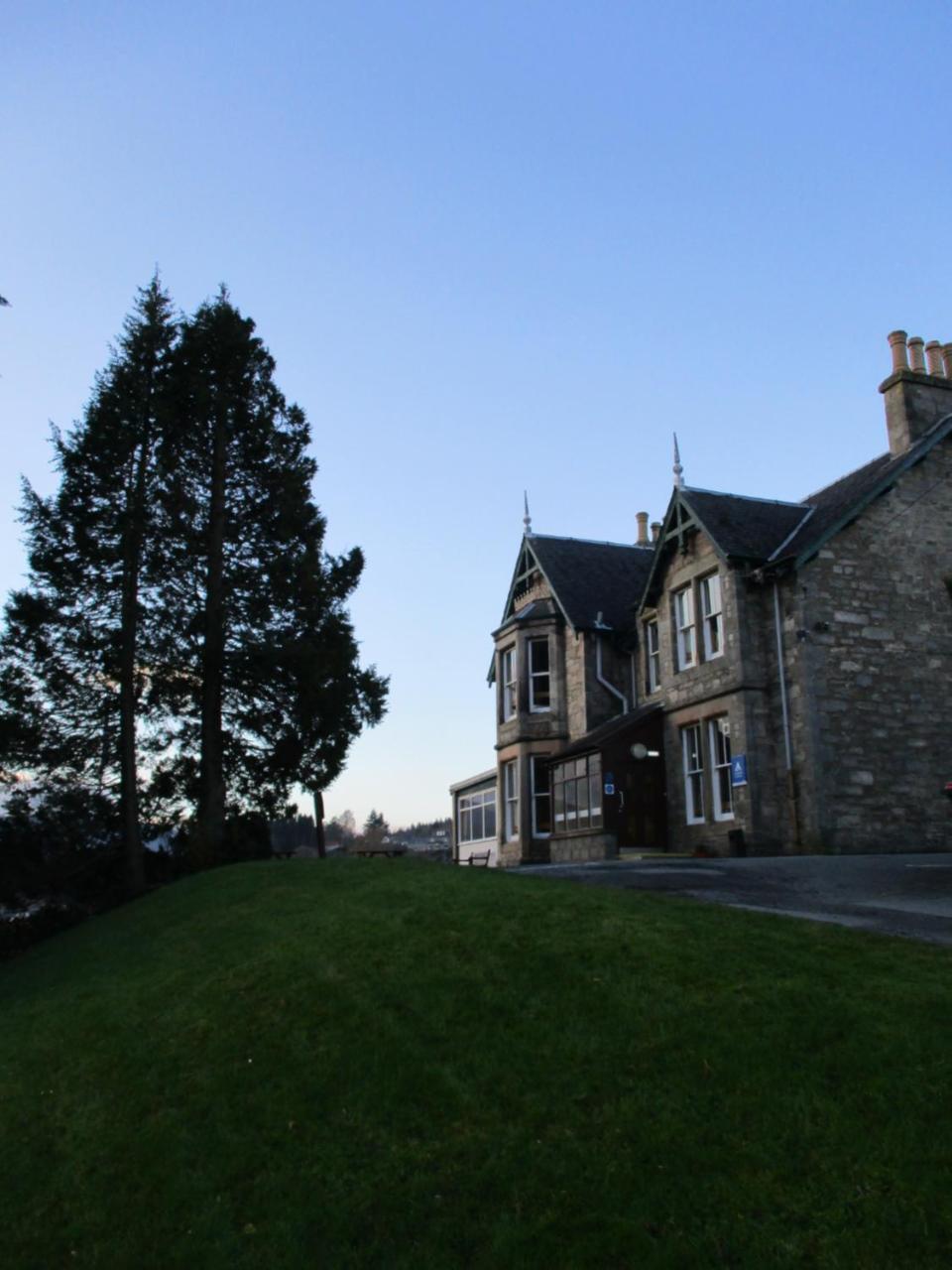 Pitlochry Youth Hostel Exterior photo